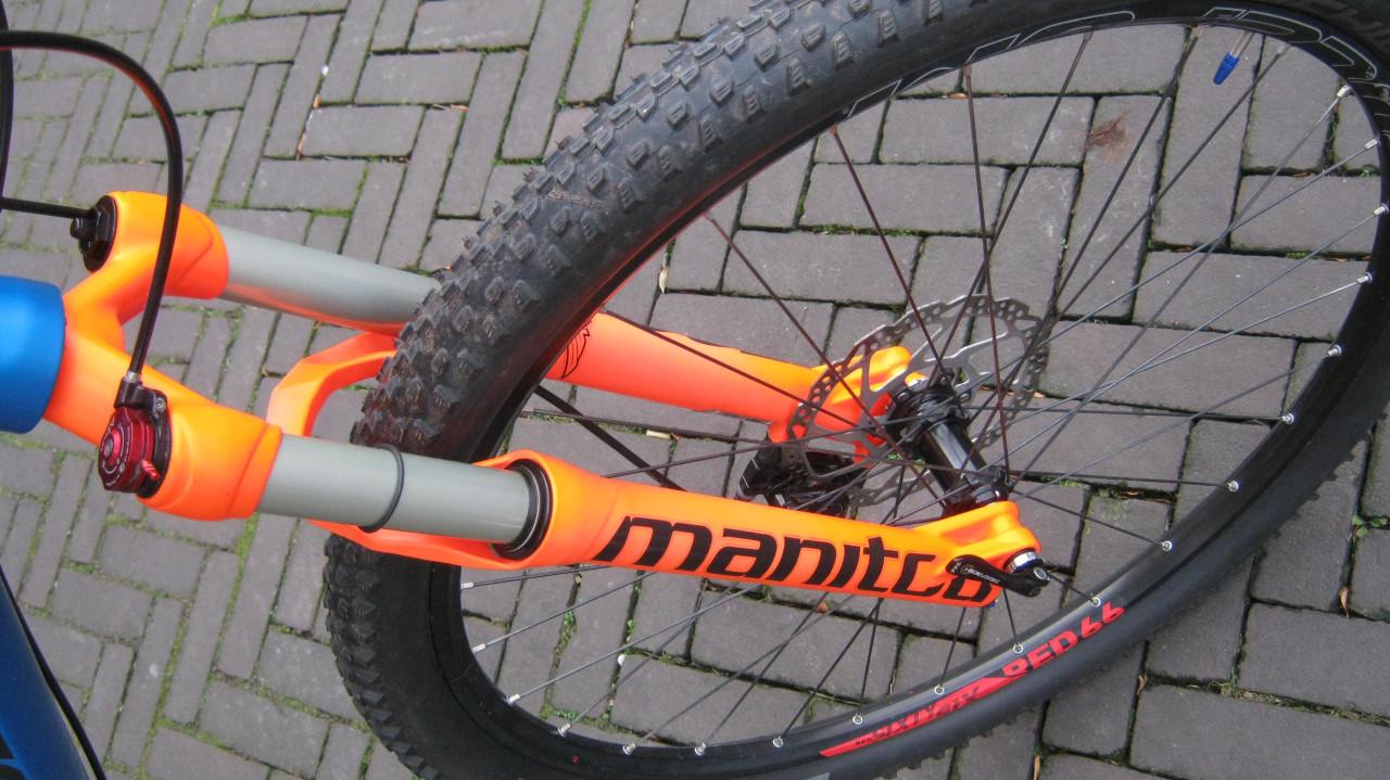 TE KOOP CUBE REACTION  29 ER CARBON  ROND 200 KM OP GEFIETST VOOR 500 EURO