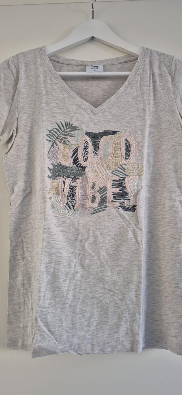 Zwangerschaps en voedingsshirts maat M