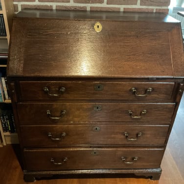 Antiek klepkastbureau