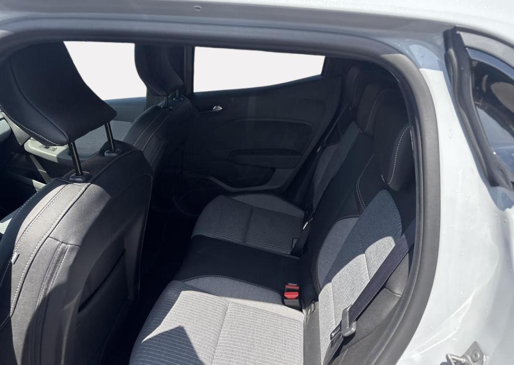Renault Clio 1.6 e-tech full hybrid 145 techno