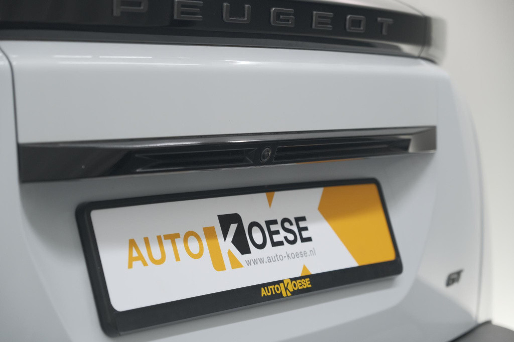 Peugeot 2008 puretech 130 eat8 gt | camera | apple carplay | parkeersensore