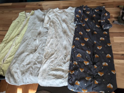 4x slaapzak maat 86/104 winter en zomer (gratis ophalen)
