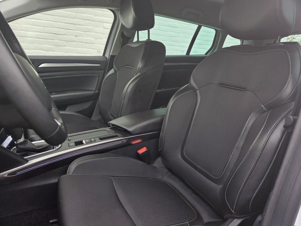 Renault Megane 1.3 tce 140 techno automaat | groot scherm | navigatie | tre