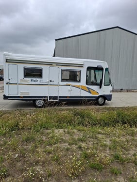 Camper