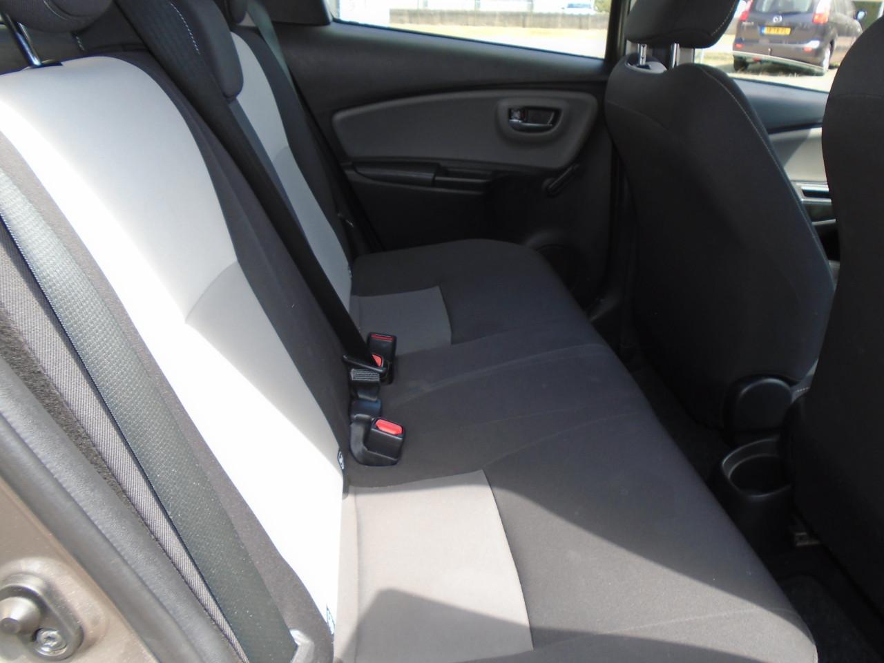 Toyota Yaris 1.0 ECC