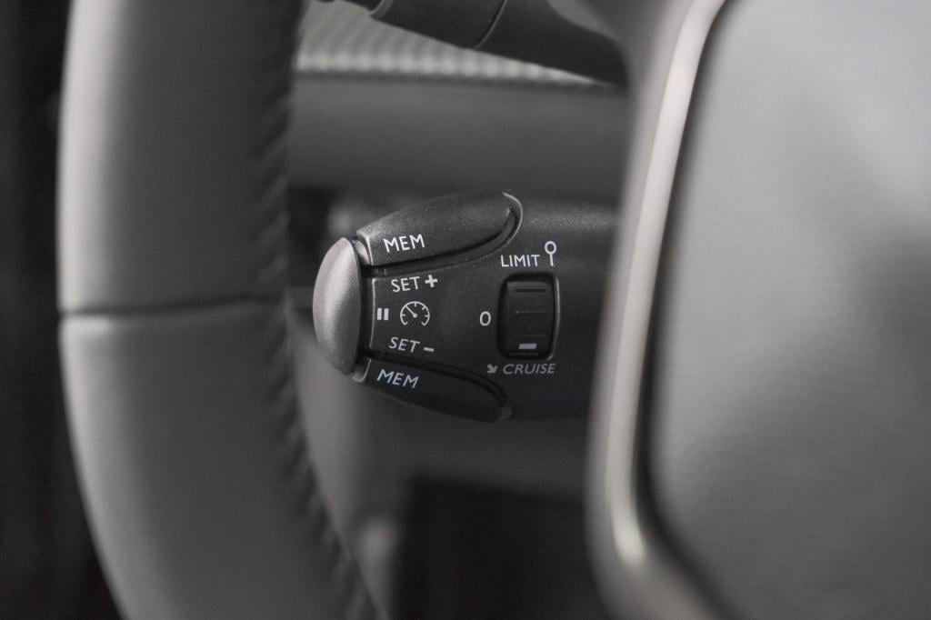 Peugeot 208 ev allure 50 kwh | 98,9% soh | 11 kw lader | navigatie | parkee