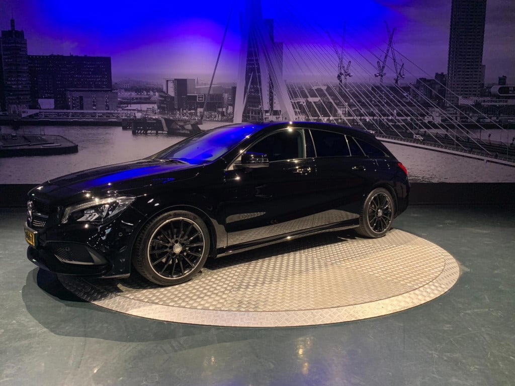 Mercedes-Benz Cla shooting brake 180 ambition *amg-line*led*