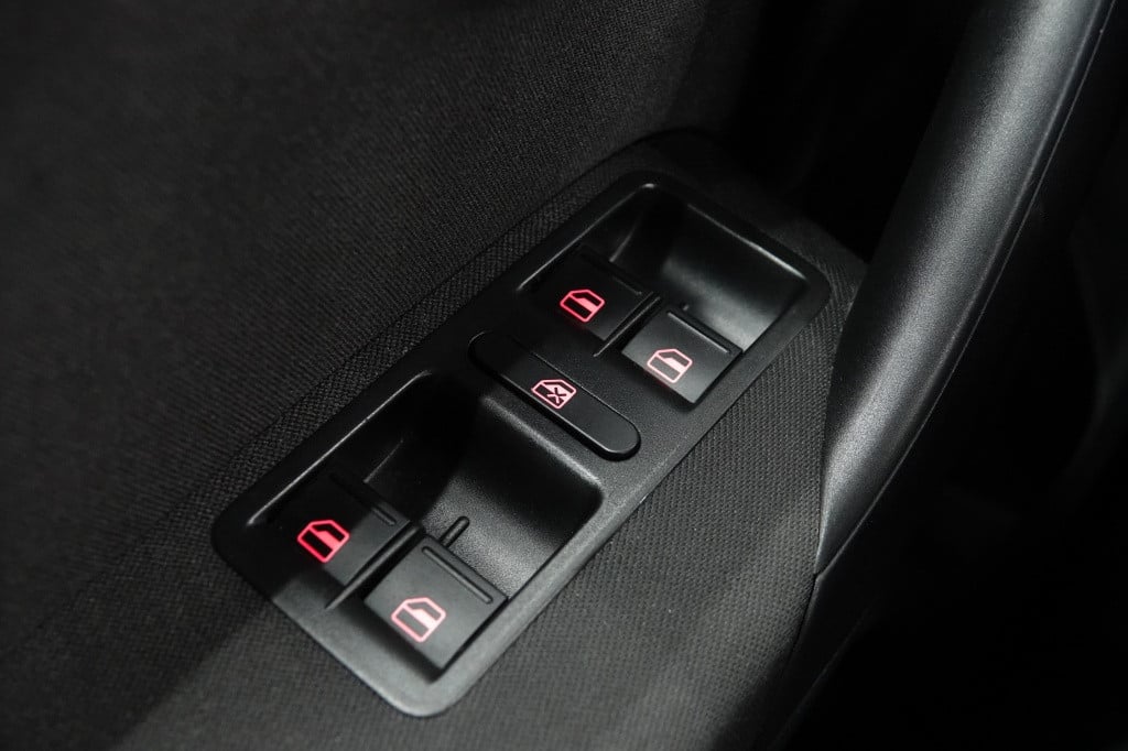 Volkswagen Polo 1.4 tsi | airco | 17' | bluetooth |