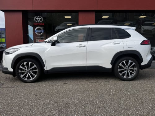 Toyota Corolla Cross 2.0 high power hybrid first edition | apple carplay |