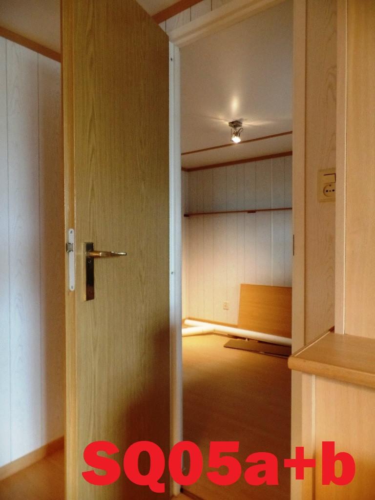 Degelijk Vroegop L-chalet met dubbel glas te koop