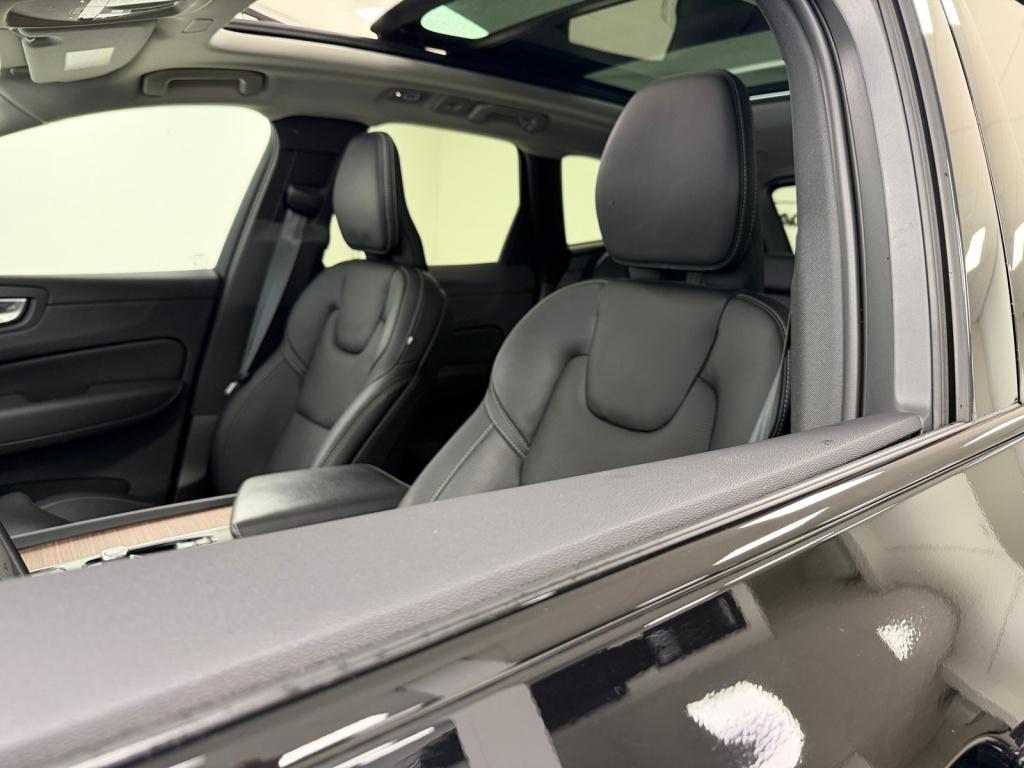 Volvo XC60 2.0 t8 plug-in hybrid awd ultimate dark | bowers&wilkins | lucht