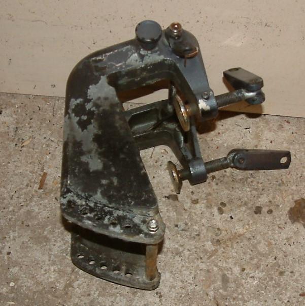 Buitenboord motor Yamaha  8 pk  langstaart 2 takt met onderdelen 20 L tank