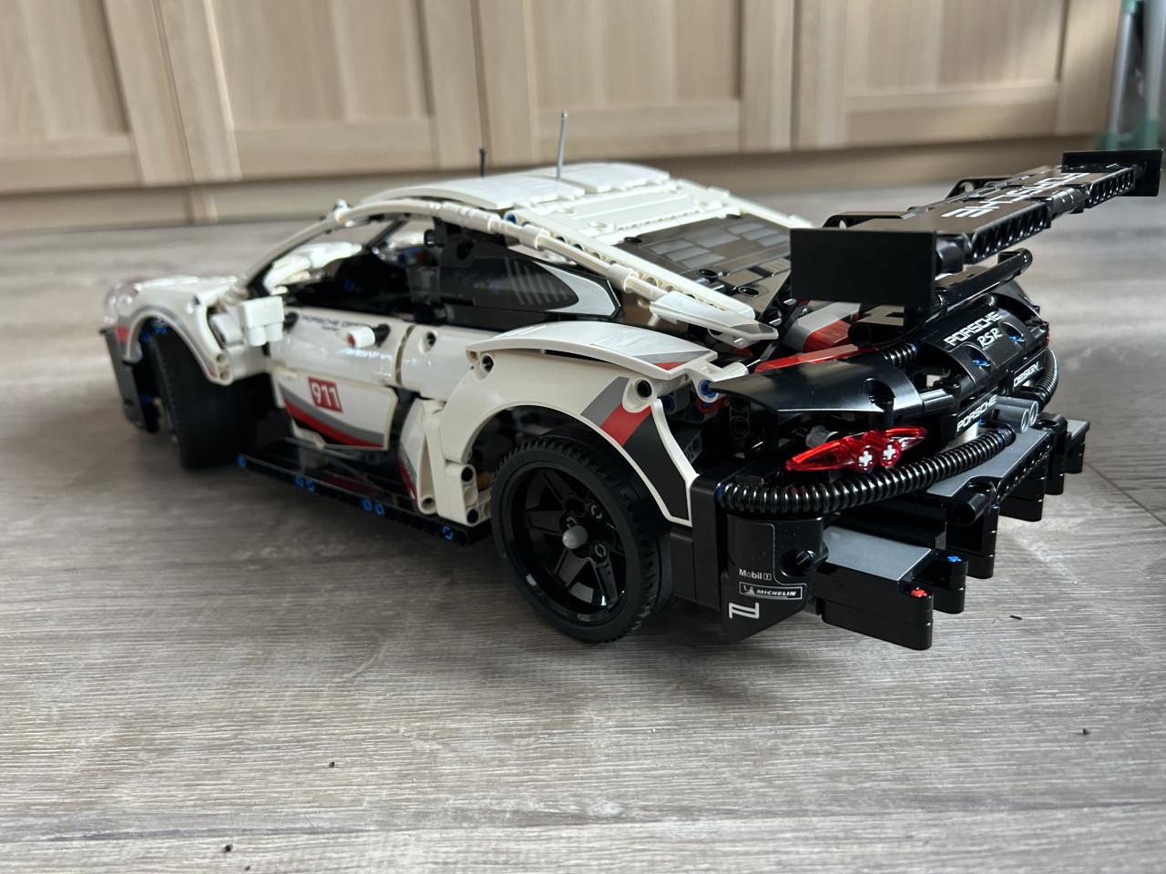 Lego Set - 42096 - Technic – Porsche 911 RSR