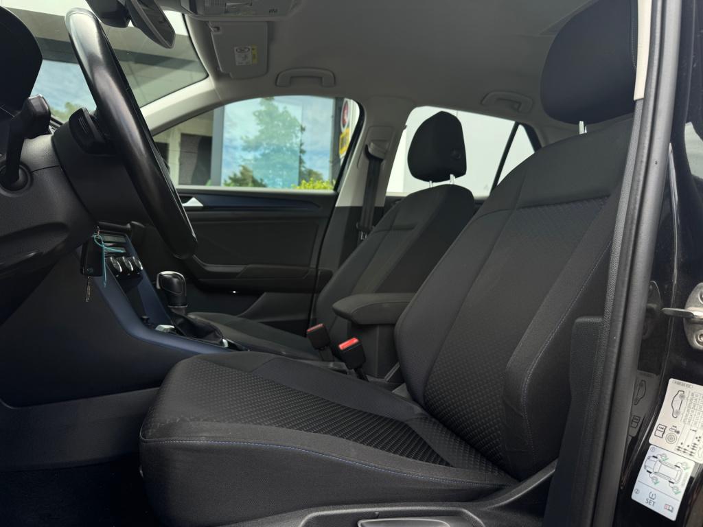 Volkswagen T-roc 1.5 tsi sport business r * carplay * stoelverwarming * led