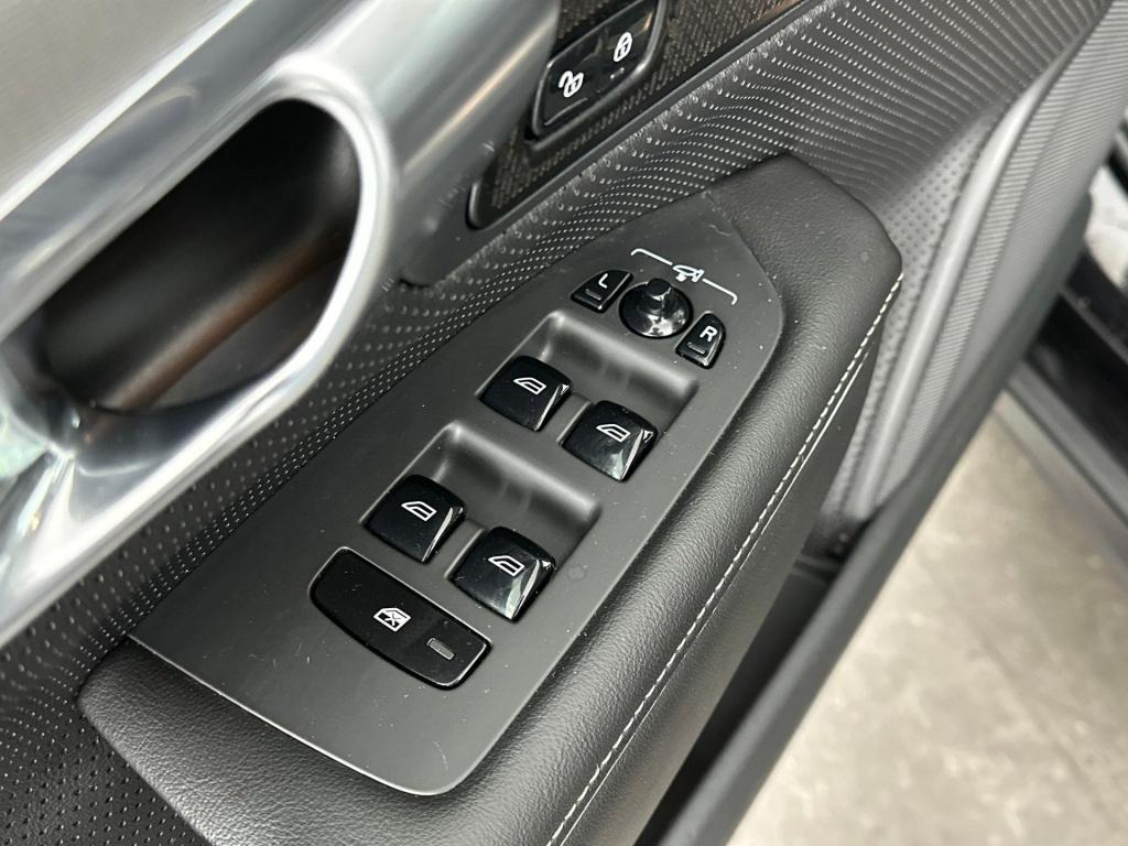 Volvo V90 t6 340pk recharge r-design| panodak| adap.cruise| camera| h&k so