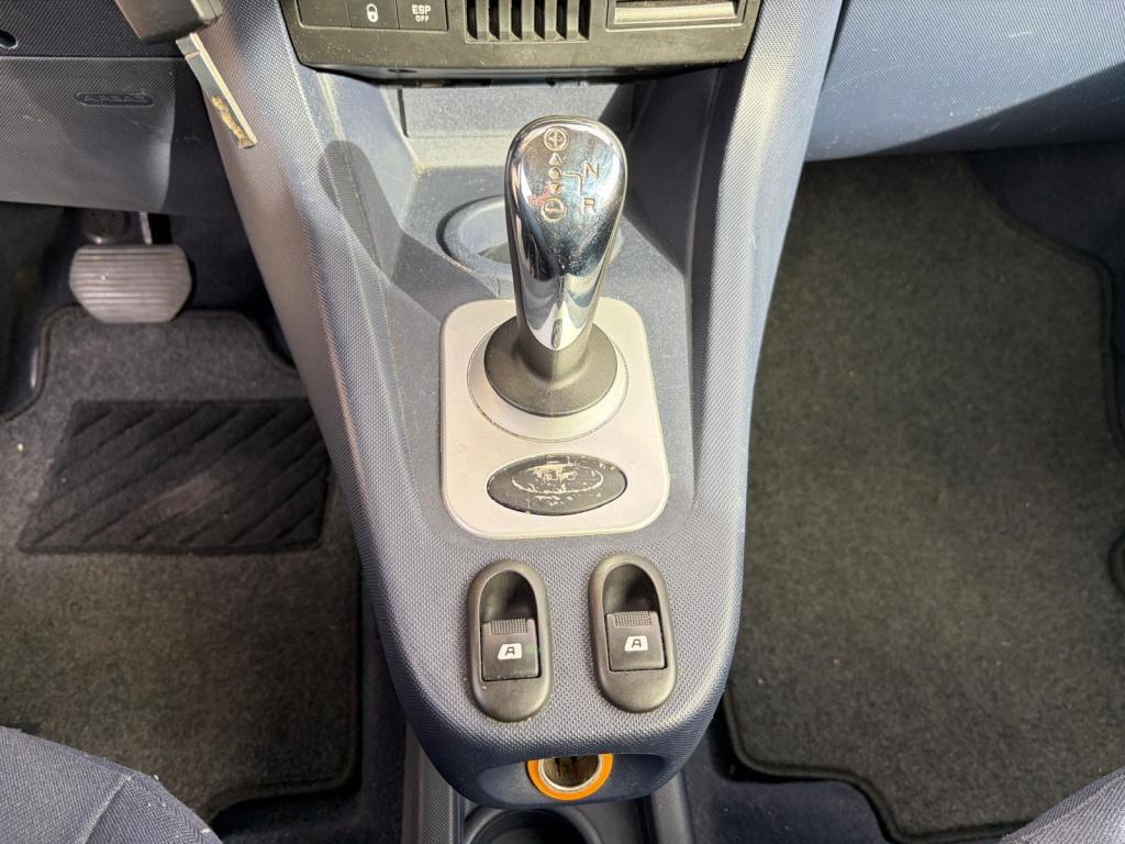 Peugeot 1007 1.6-16v sesam sporty/126.000 nap/automaat/airco/nwe distri/