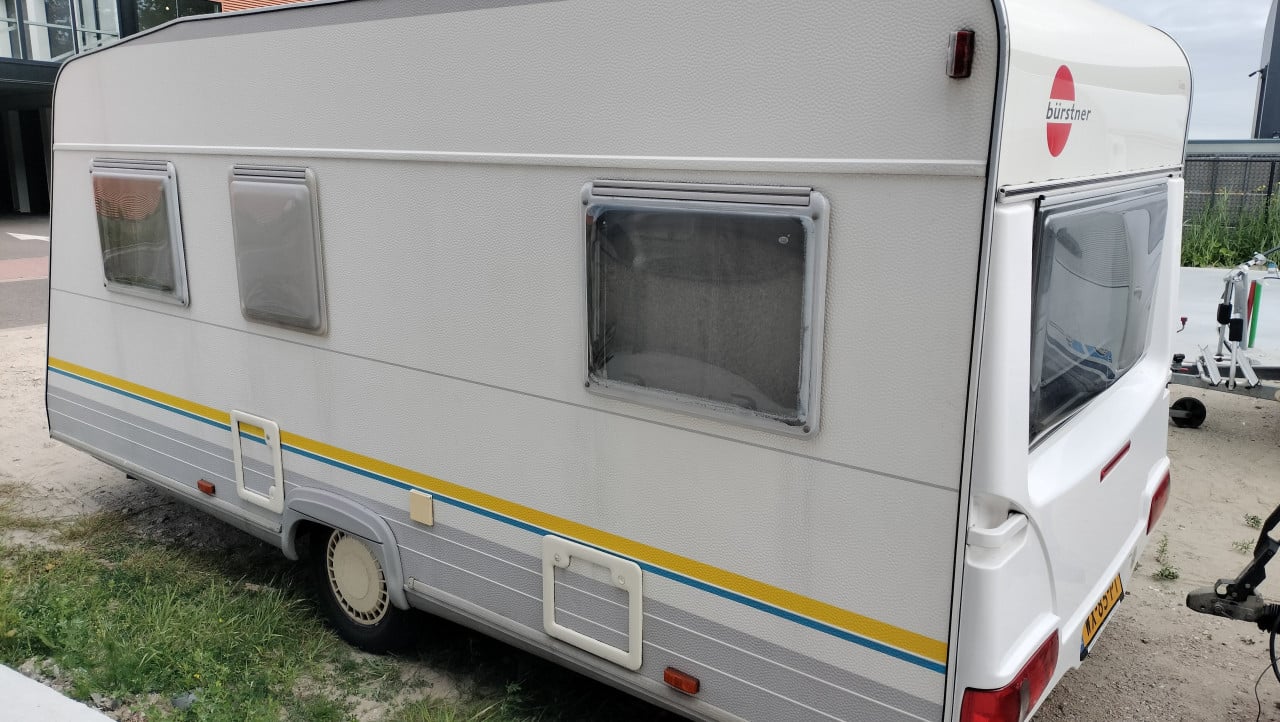 Burstner Ventana 435 met voortent