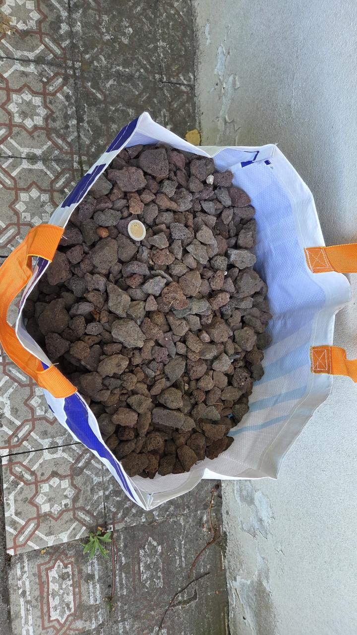 Lava stenen voor tuin of decoratie