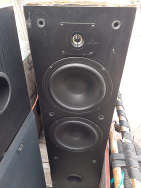 2 x Grote Speakers OMNI-Audio - 200Watt & 1 x DEVINE 500Watt