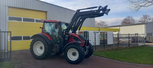 Valtra N114
