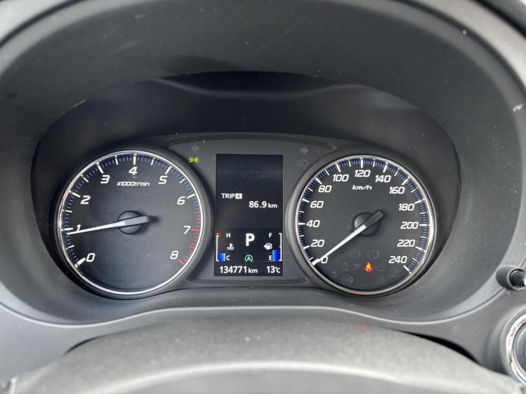 Mitsubishi Outlander 2.0 connect pro