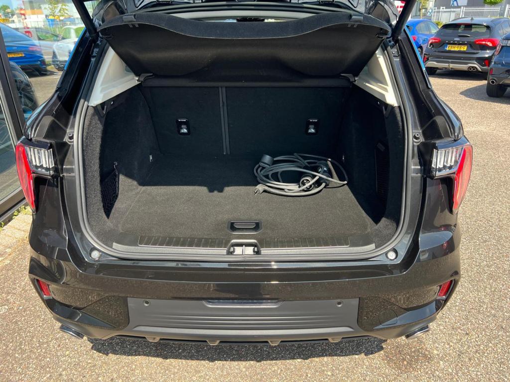 Lynk & Co 01 1.5 261pk phev 7dcth , panodak , adaptive cc , carplay