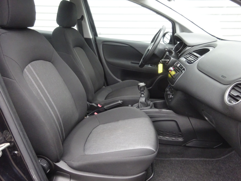 Fiat Punto evo 0.9 twinair pop airco / cruise / elektr. ramen / lm velgen