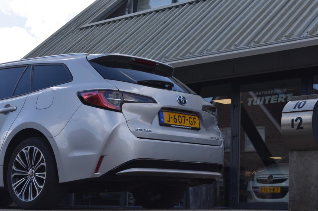 Toyota Corolla Touring Sports 1.8 hybrid sport plus | camera | afn. trekhaa