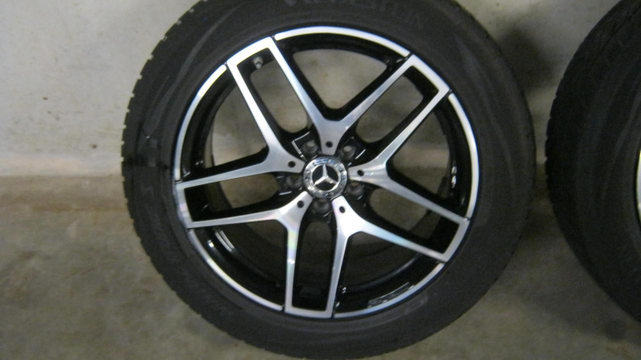 Z.G.A.N  MERCEDES ORIGINELE AMG VELGEN 19 INCH MET WINTERBANDEN