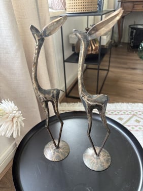 Set van 2 metalen hertjes 15,-€