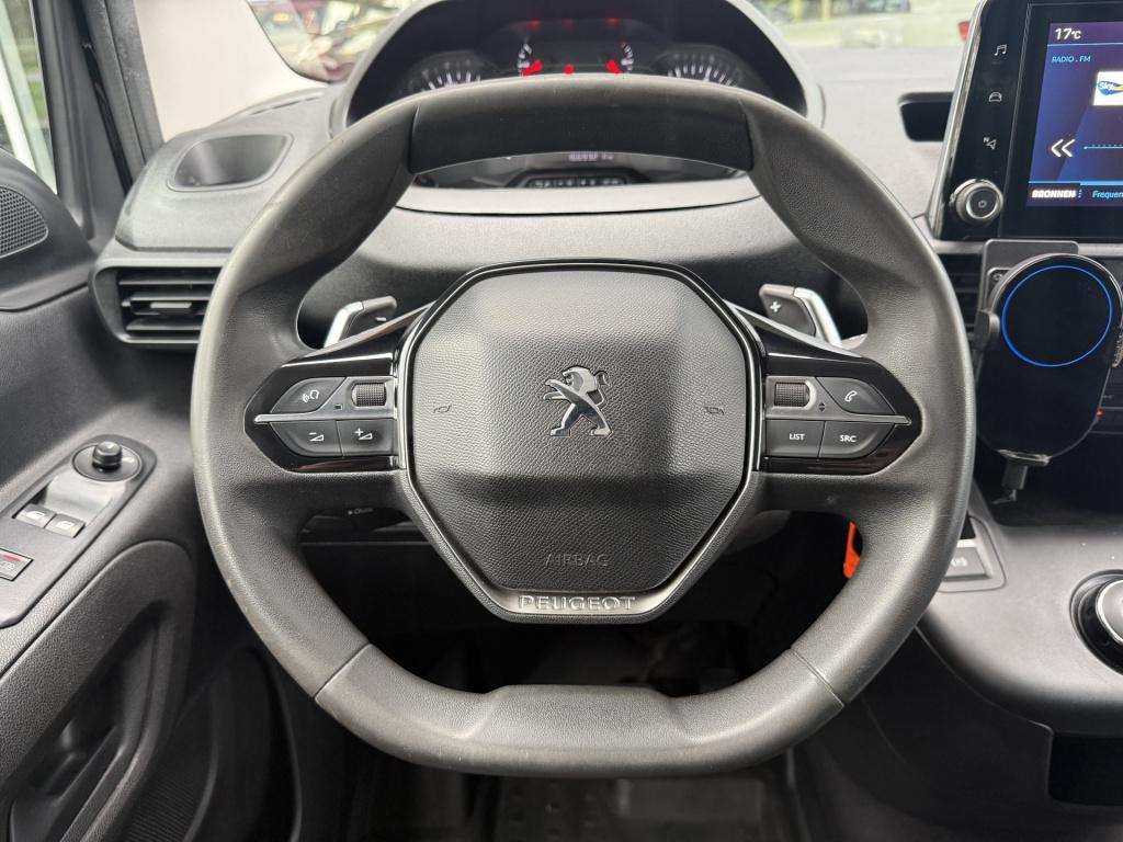 Peugeot Partner 1.5 bluehdi premium | trekhaak | navi | carplay | camera | 