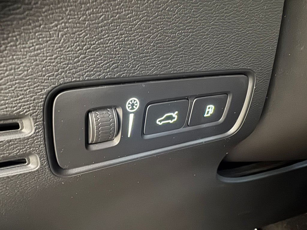Volvo XC40 1.5 t4 recharge r-design expression