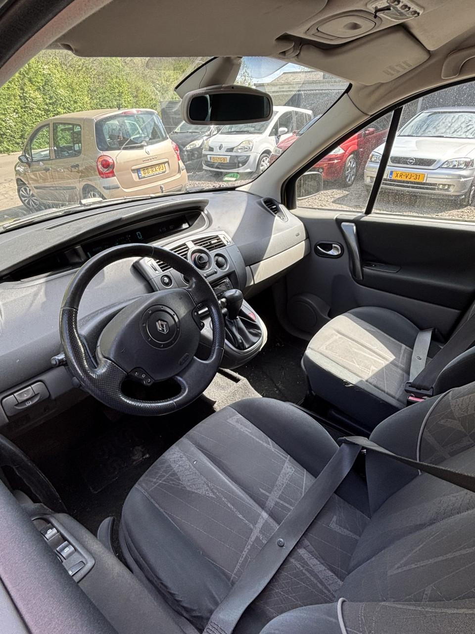 Renault scenic automaat jaar apk