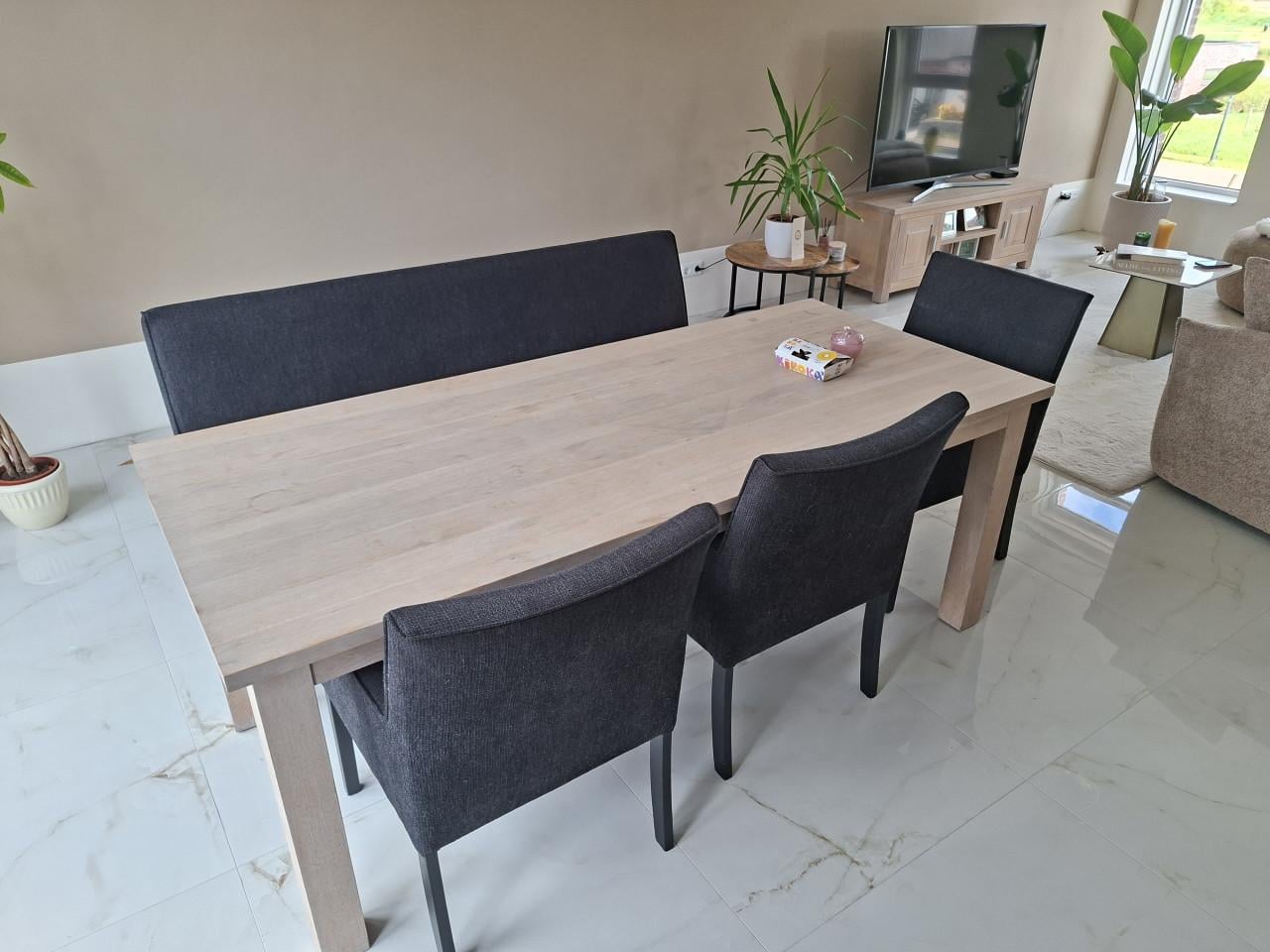 3 eetkamer stoelen +bankje