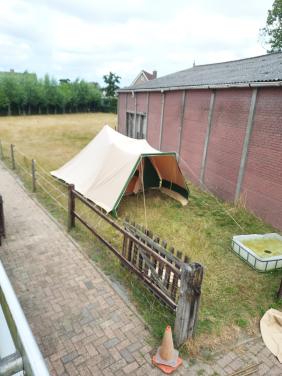 Piramide tent biesbosch