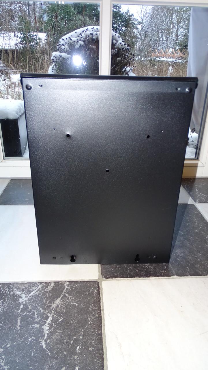 Metalen brievenbus in de kleur zwart, incl. slot + sleutel