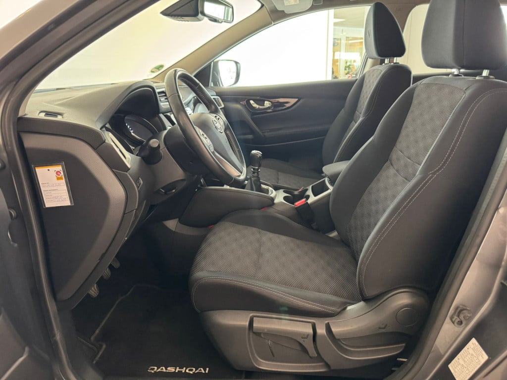 Nissan Qashqai 1.6 connect edition