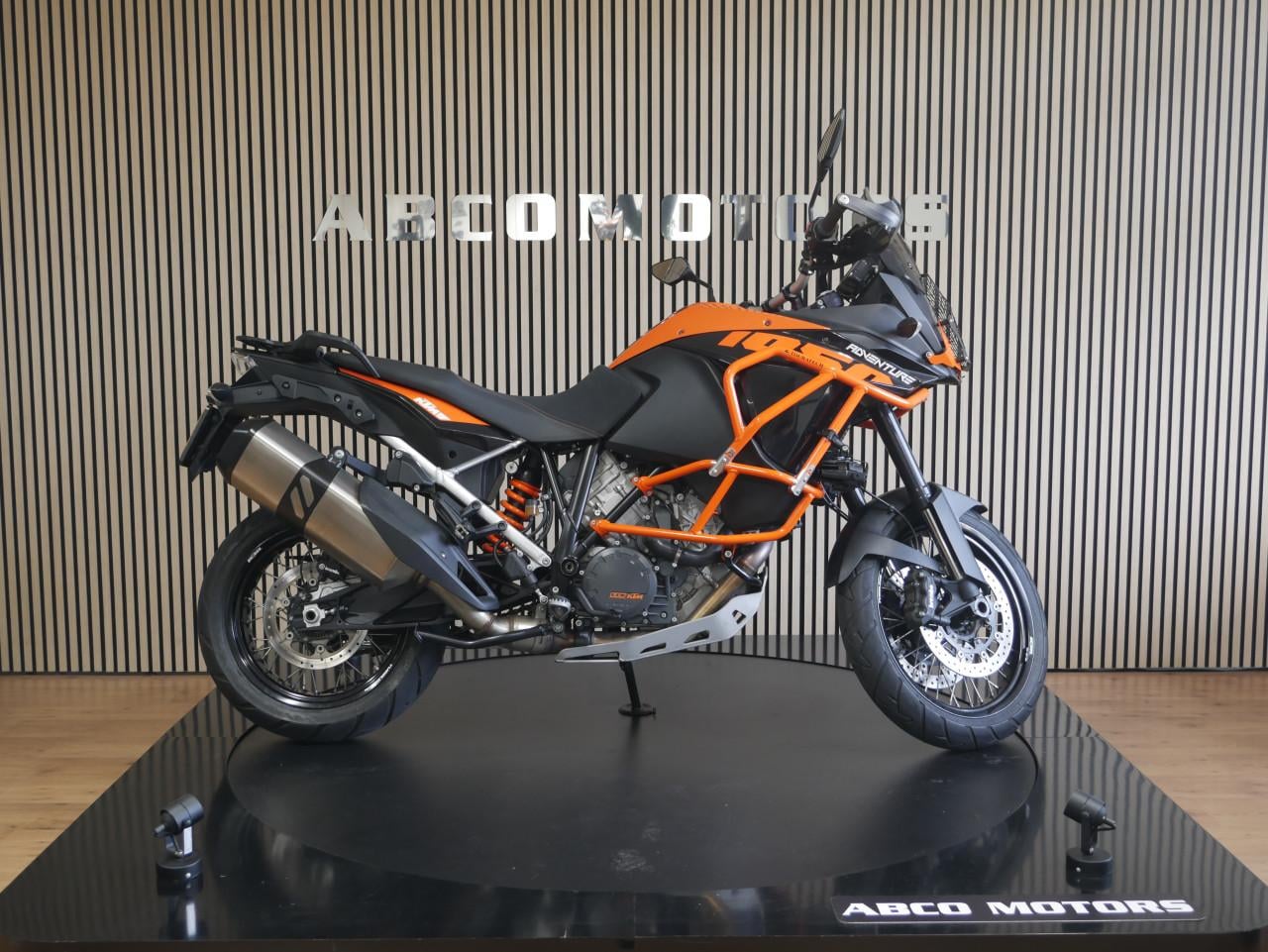 KTM 1050 ADVENTURE