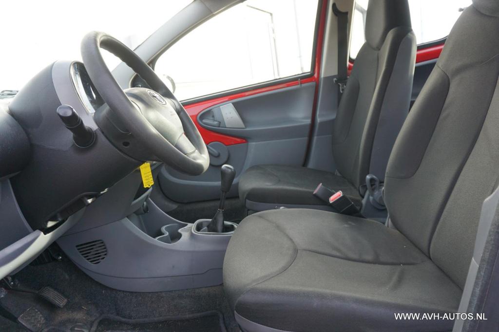 Toyota Aygo 1.0-12v access