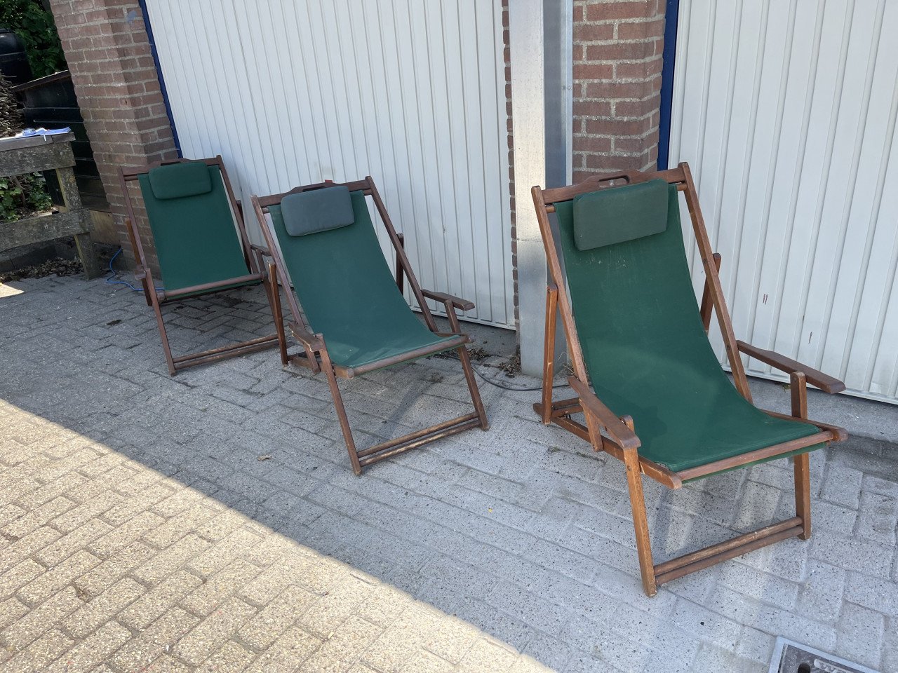 3 inklapbare strandstoelen met teakhouten frame