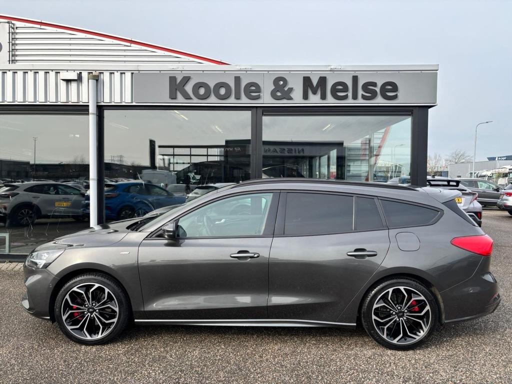 Ford Focus 1.0 ecoboost hybrid 125pk st-line, trekhaak, winterpakket