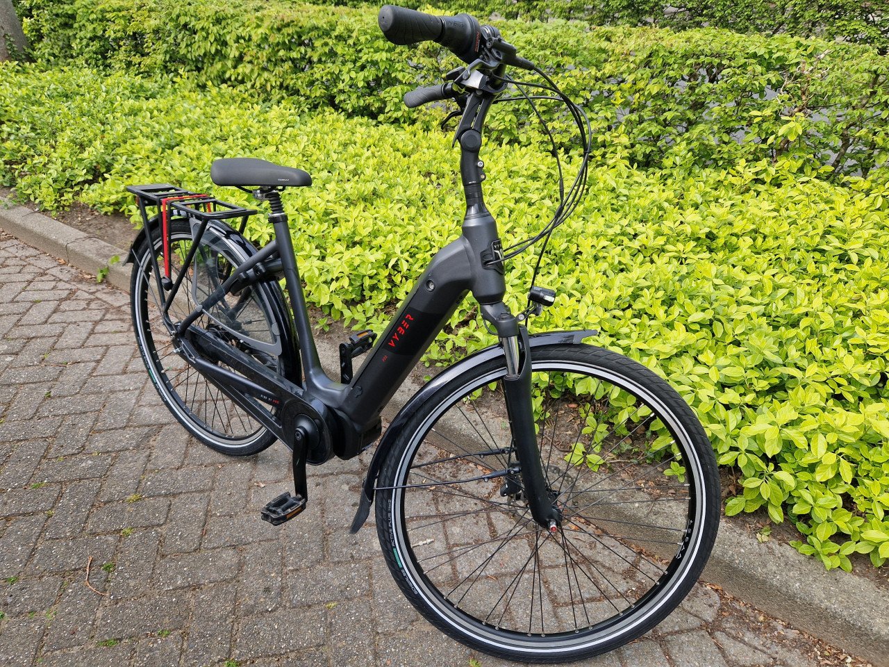 Schitterende Vyber elektrische fiets met krachtige middenmotor