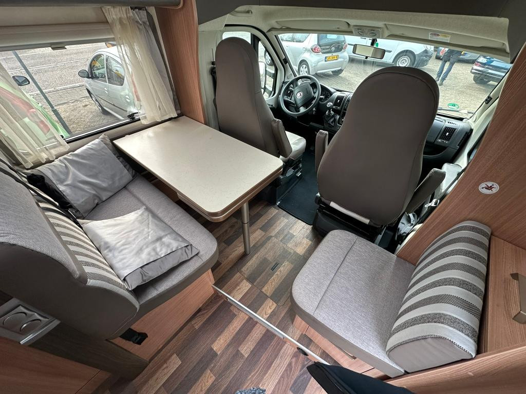 Knaus Onbekend r16 jaar apk, beurt, 3 maanden garantie, carplay set