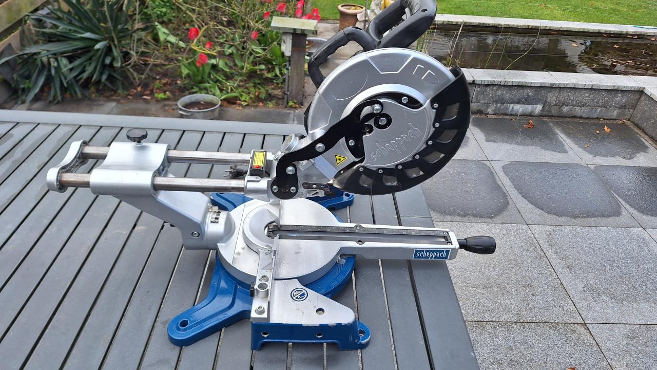 Afkort/verstek zaag scheppach