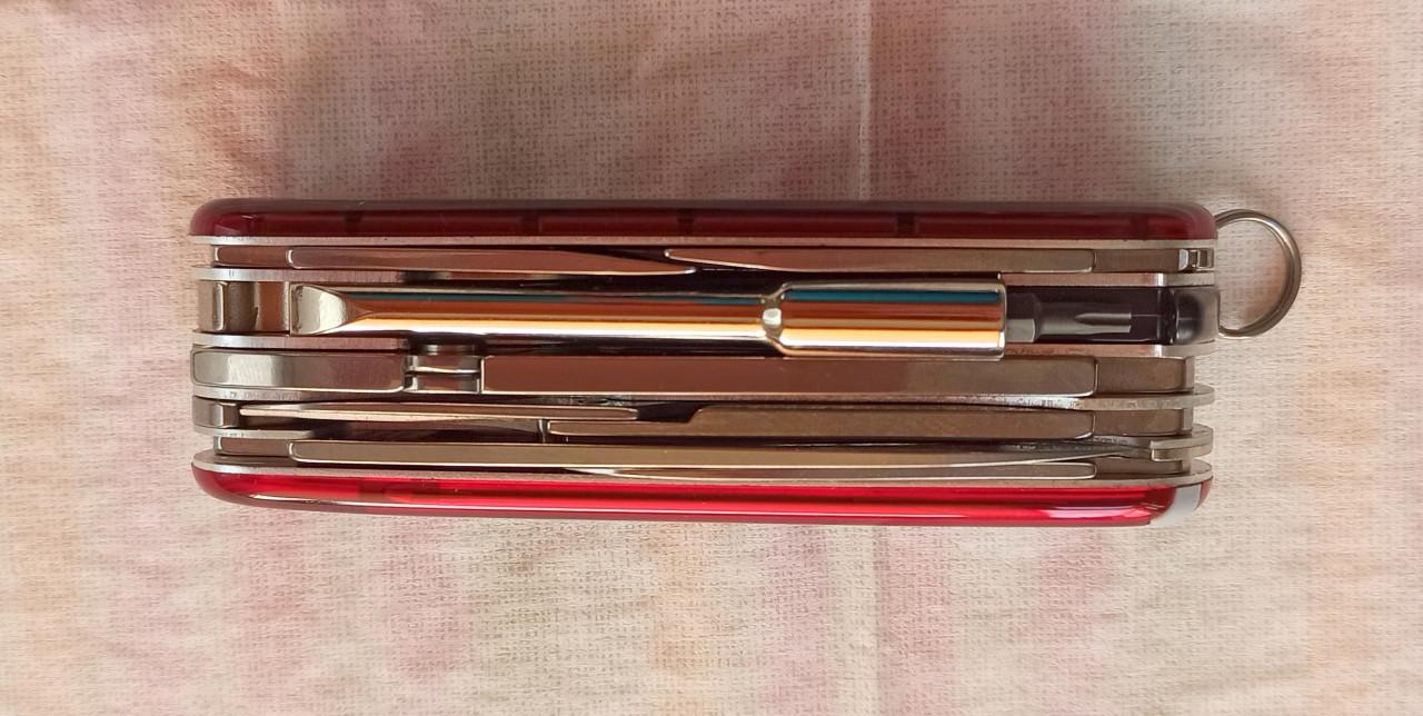 Victorinox Cybertool 34 functies - Nooit gebruikt - Model 1.7725.T