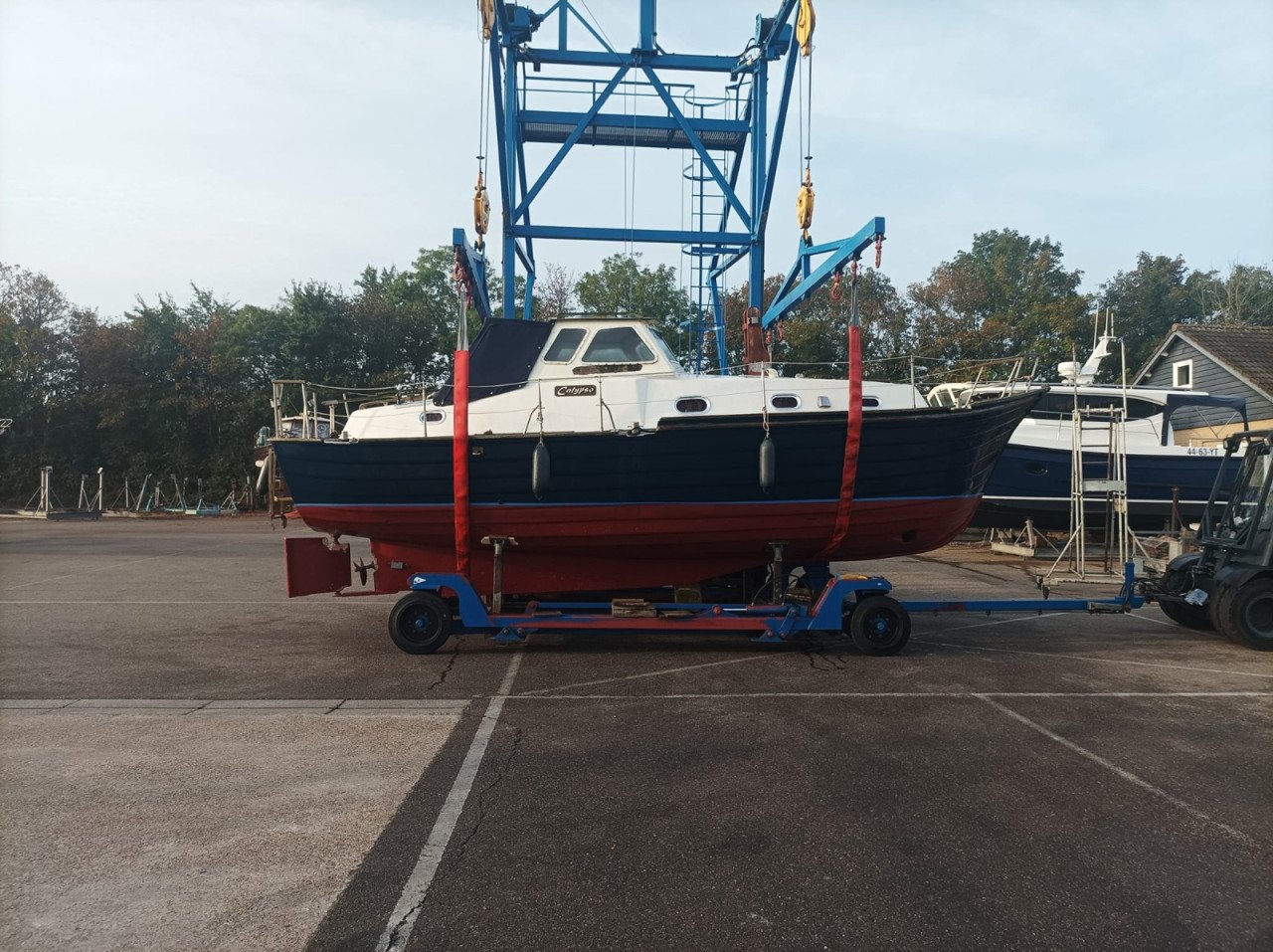 Motorboot. Polyester overnaads