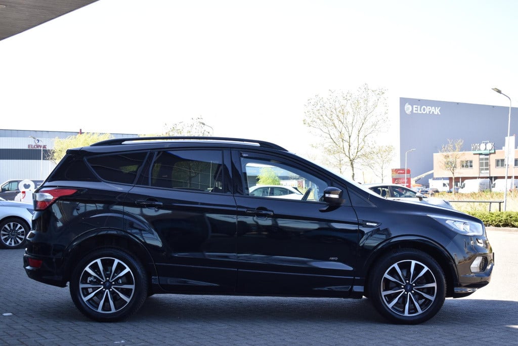 Ford Kuga 1.5 ecoboost st-line | awd | climate control | cruise control | p