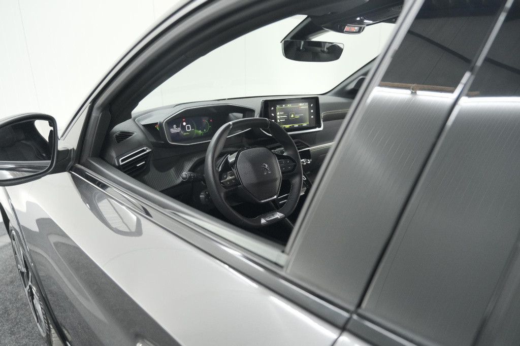 Peugeot 208 puretech 100 gt | camera | adaptieve cruise control | navigatie