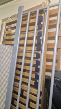 Gratis af te halen ladenbodem en bed 80(90) x 200