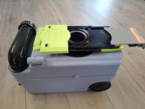 Cassette toilet thank Dometic nieuw.
